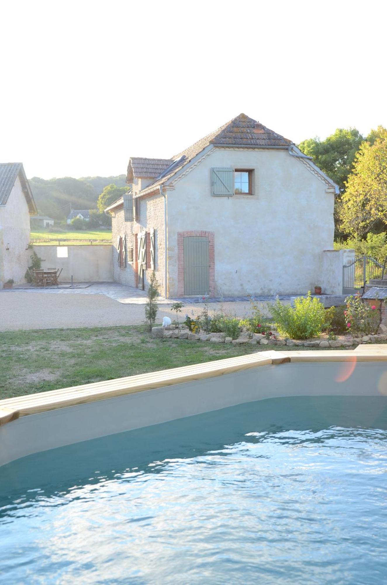 Ecogite Rural La Cle Des Champs Peyrelongue-Abos Номер фото